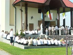 pomnik06_03