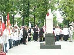pomnik06_37